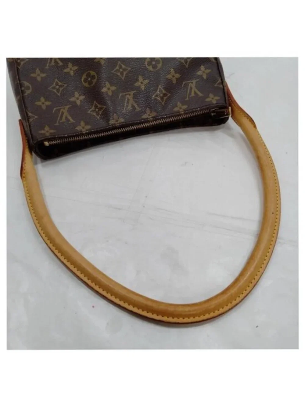 Louis Vuitton classic louis